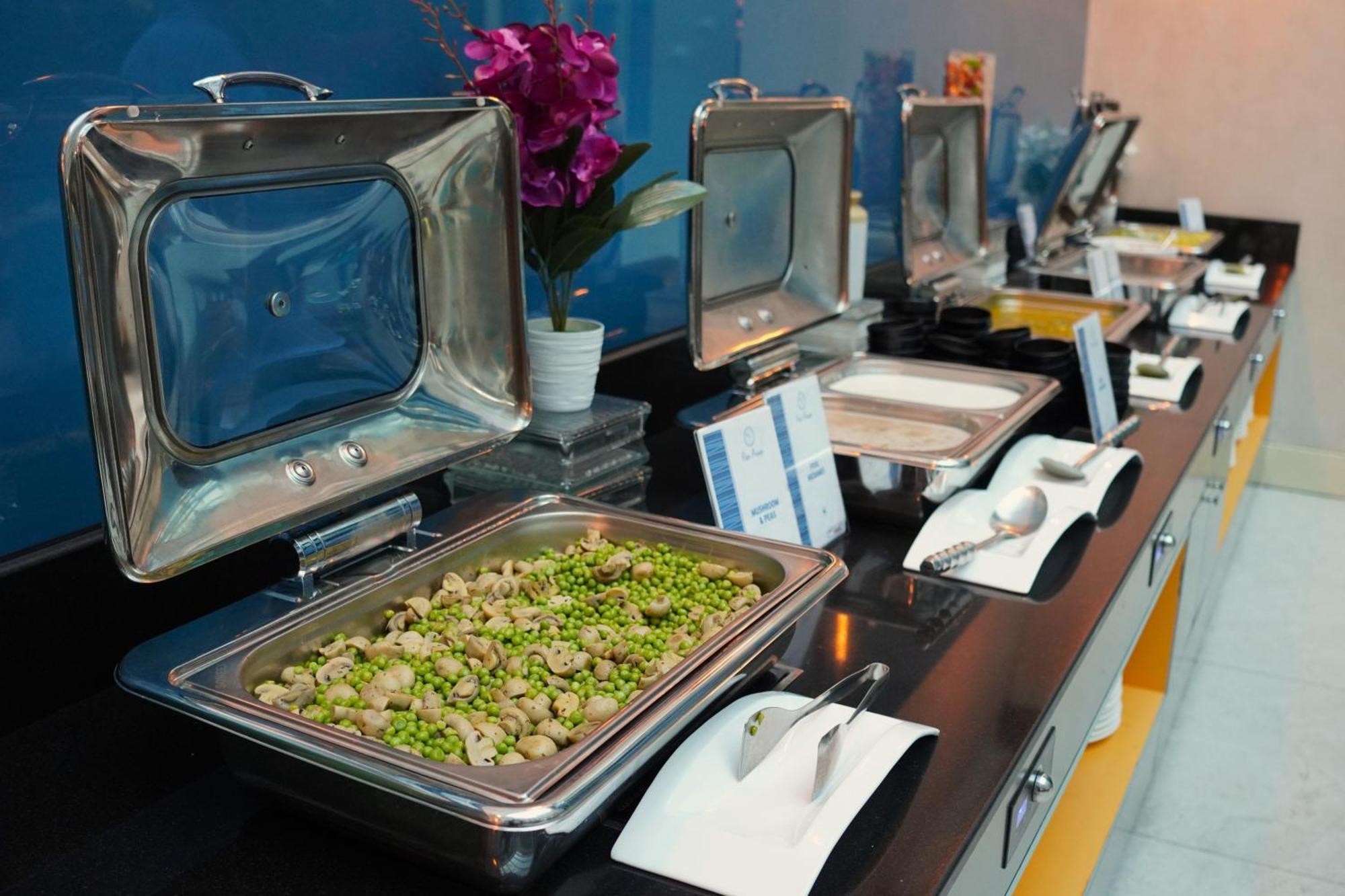 דובאי Fortune Atrium Hotel מראה חיצוני תמונה